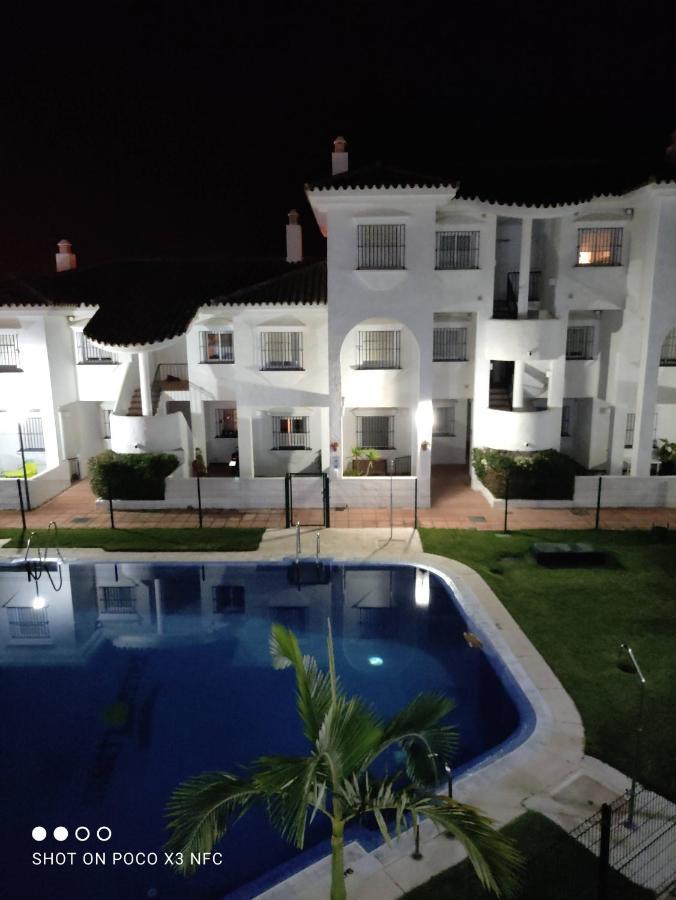 נובו סנקטי פטרי Apartamento Vacacional Maximo 4 Personas מראה חיצוני תמונה